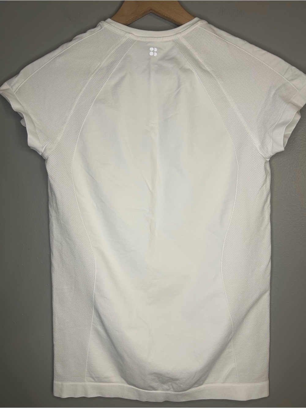 Sweaty Betty Women’s White Athlete Seamless Workout T-Shirt, Size Small - Picture 9 of 10